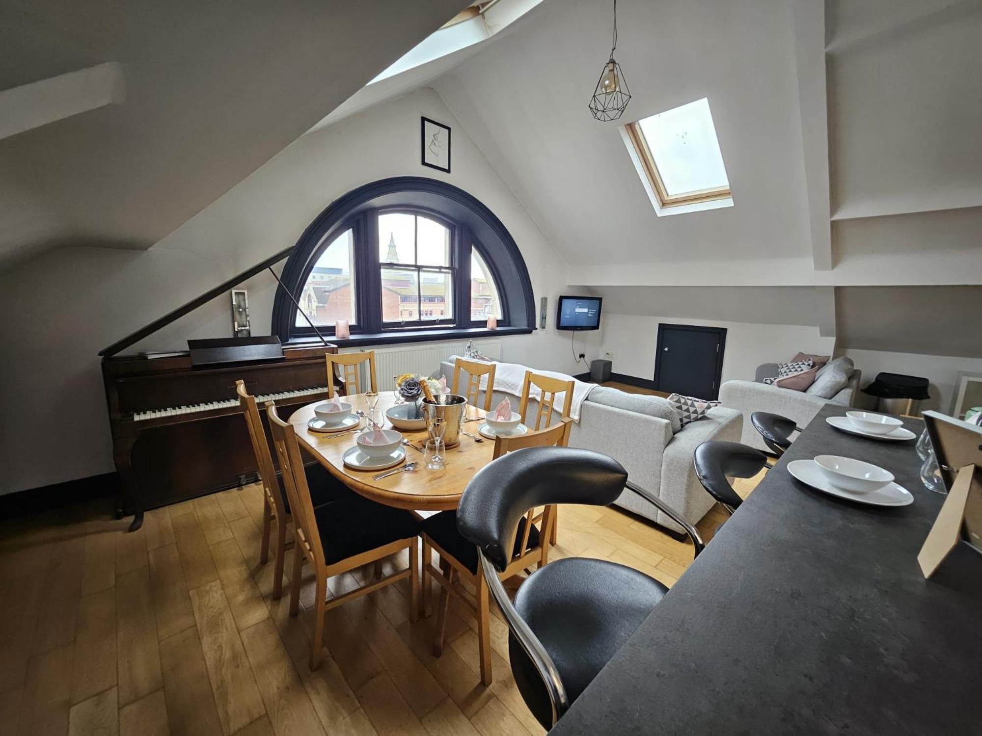2 Bedroom City Centre Penthouse Loft Apartment Liverpool Luaran gambar
