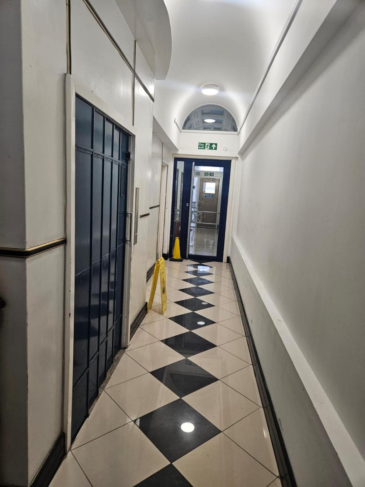 2 Bedroom City Centre Penthouse Loft Apartment Liverpool Luaran gambar